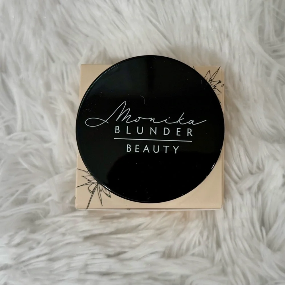 Monika Blunder Beauty Blunder Cover Concealer Foundation 7.5 Sieben NEW